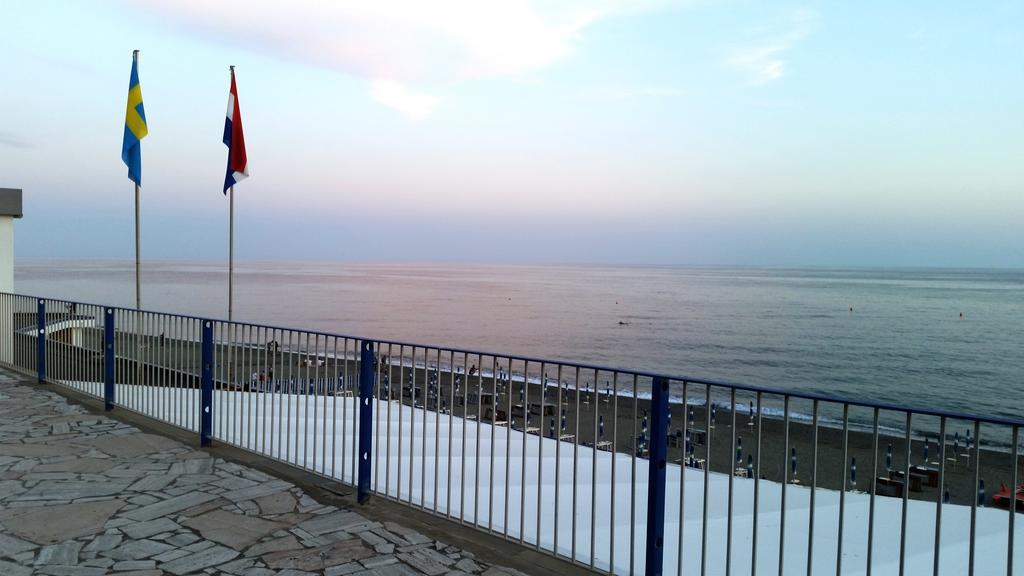Albergo La Lampara Deiva Marina Zewnętrze zdjęcie